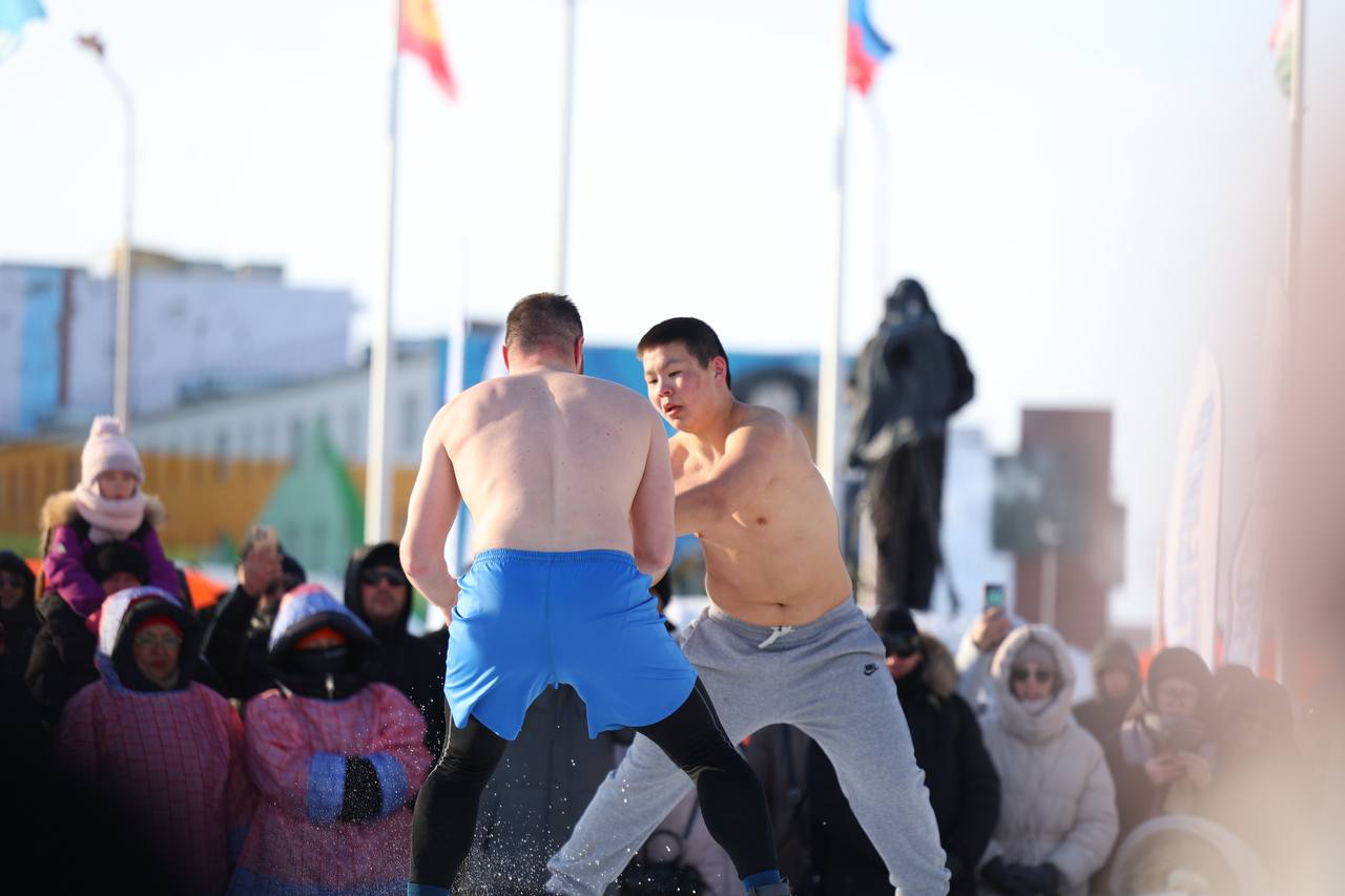 Продолжаем рассказывать подробности турнира по национальной чукотской борьбе тэйкэв!