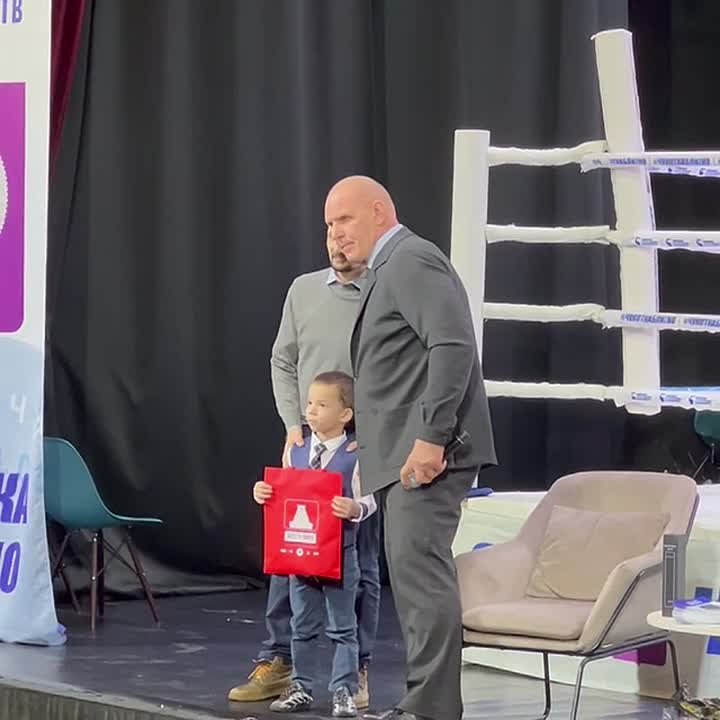 Приятный бонус — трофеи за вопросы от СанСаныча