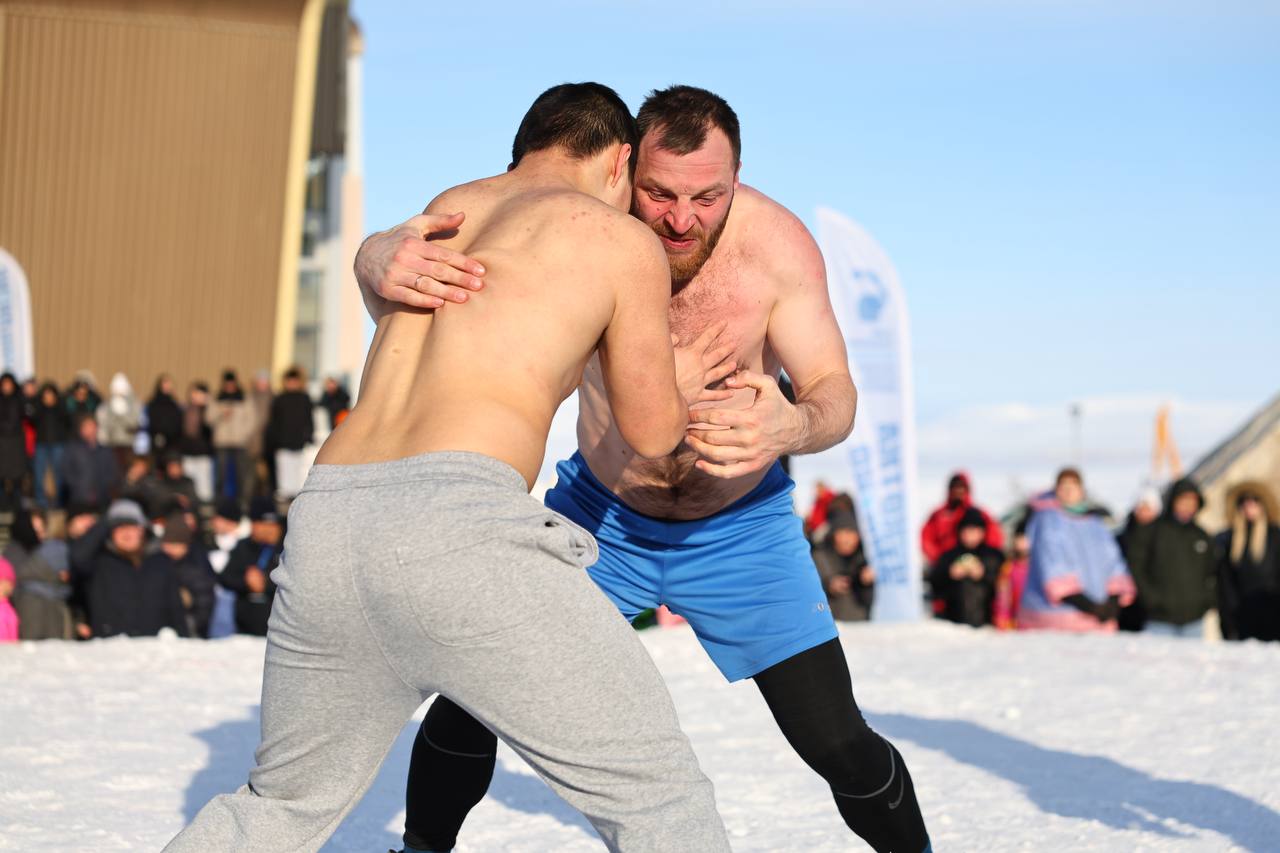 Продолжаем рассказывать подробности турнира по национальной чукотской борьбе тэйкэв! Продолжаем рассказывать подробности турнира по национальной чукотской борьбе тэйкэв!