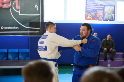 ������-����� �� �����: ���� �������������� � ���� �����������