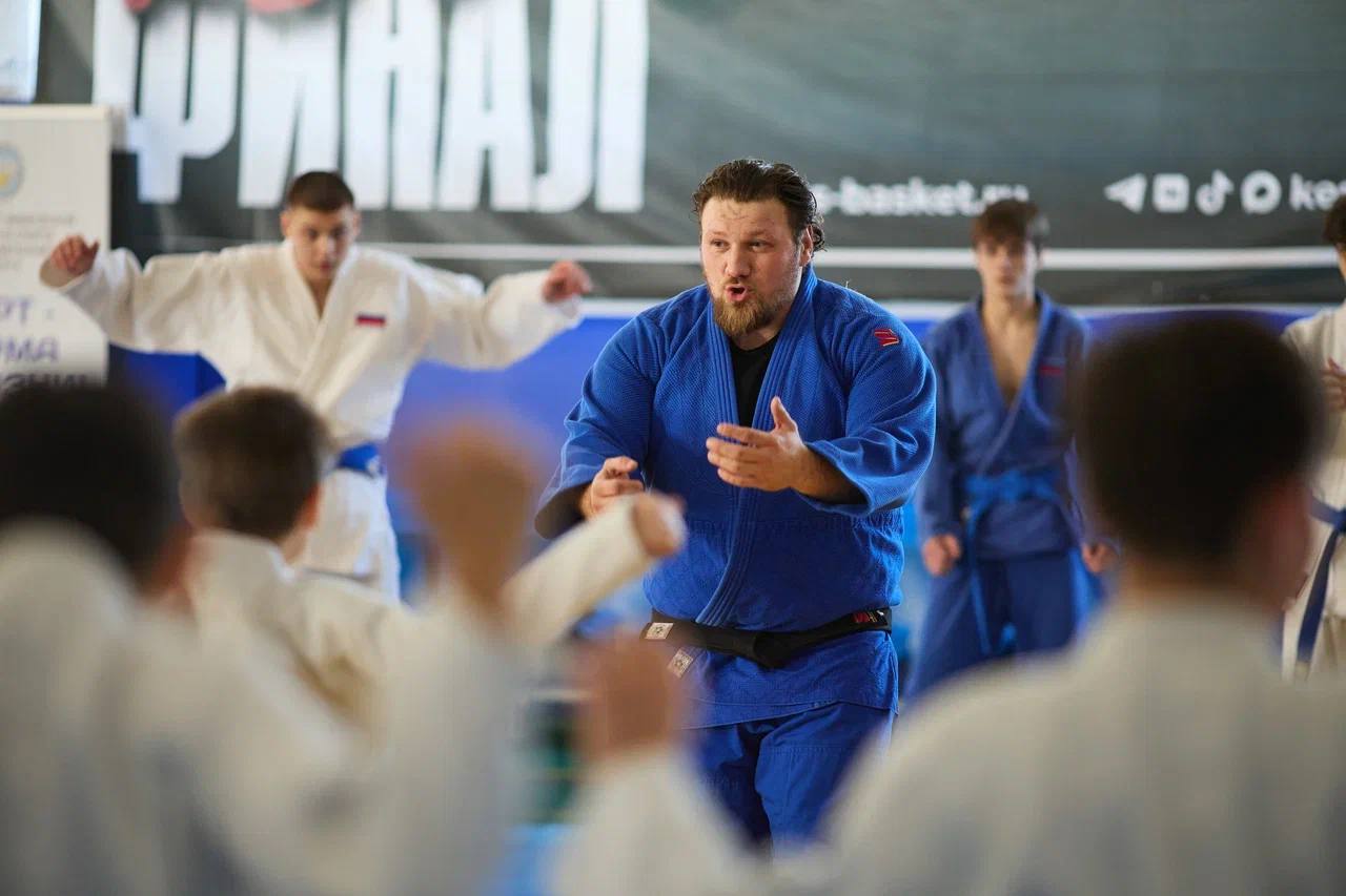 Мастер-класс по дзюдо: опыт профессионалов — юным спортсменам Мастер-класс по дзюдо: опыт профессионалов — юным спортсменам