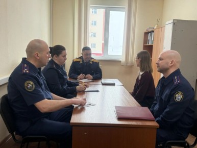 Руководитель следственного управления СК России по Чукотскому автономному округу провёл выездной приём граждан в посёлке Угольные Копи