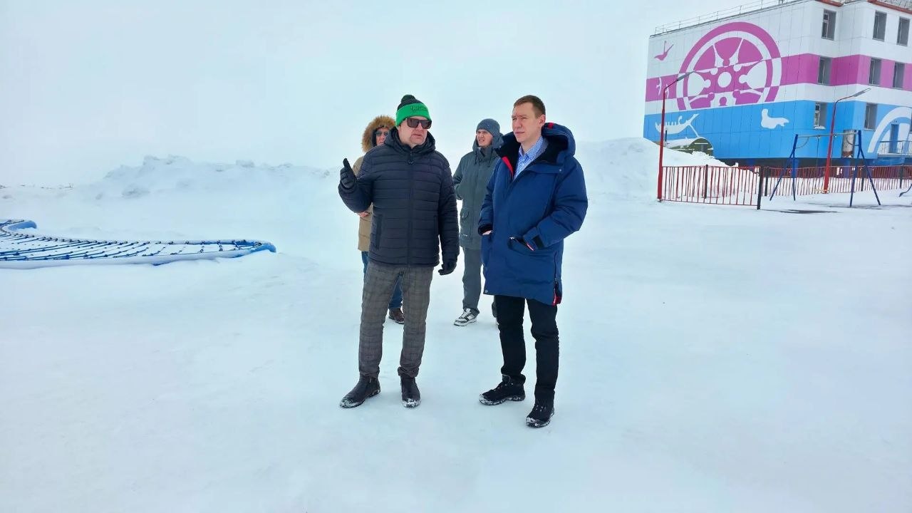 Глава Анадыря Сергей Спицын провел выездной мониторинг городских территорий в рамках проекта «Губернаторский контроль», инициированного по поручению Владислава Кузнецова Глава Анадыря Сергей Спицын провел выездной мониторинг городских территорий в рамках проекта «Губернаторский контроль», инициированного по поручению Владислава Кузнецова