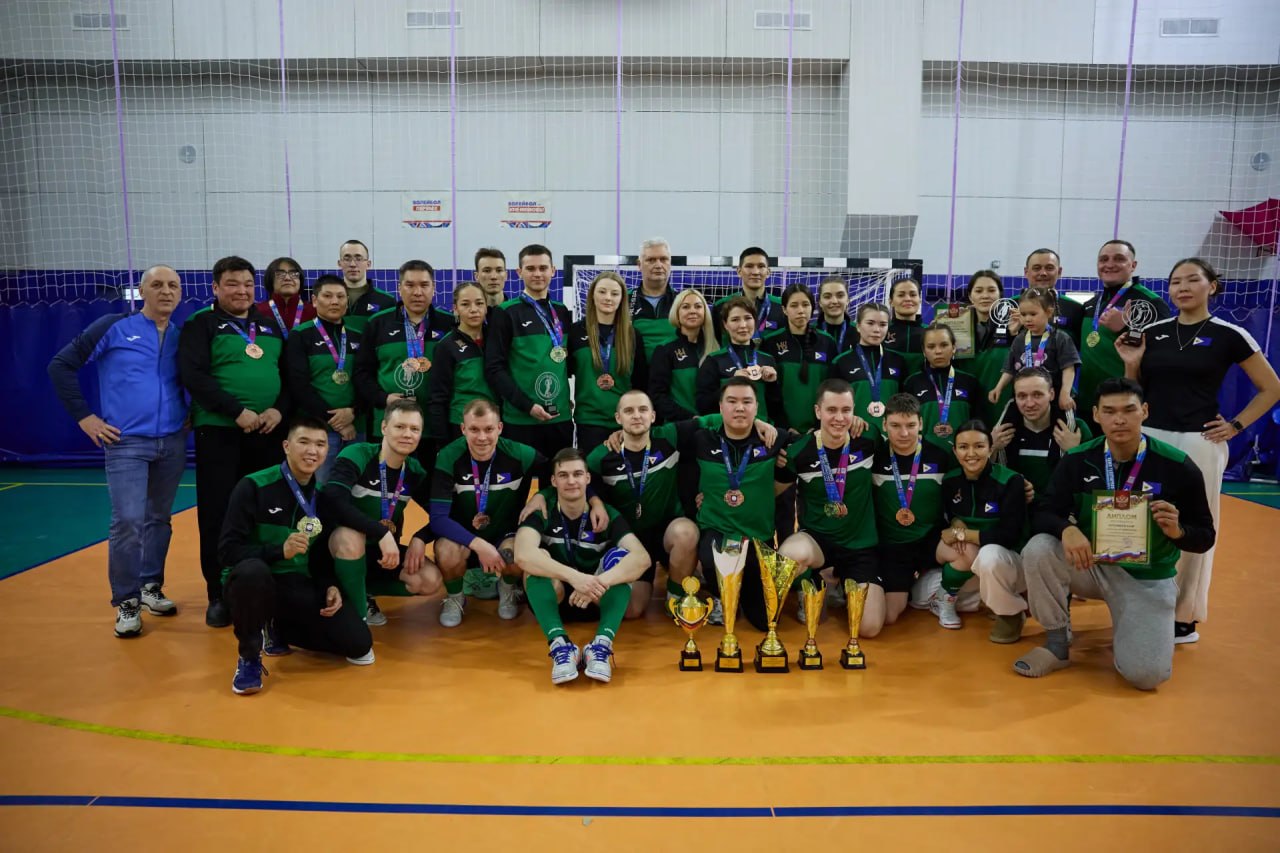 Спортсмены из Анадыря завоевали переходящий Кубок Губернатора Чукотки Спортсмены из Анадыря завоевали переходящий Кубок Губернатора Чукотки