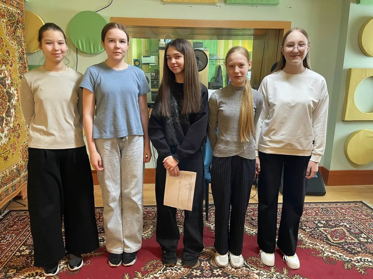 Около сотни детей участвуют в создании музыкальной версии нового гимна Чукотки Около сотни детей участвуют в создании музыкальной версии нового гимна Чукотки