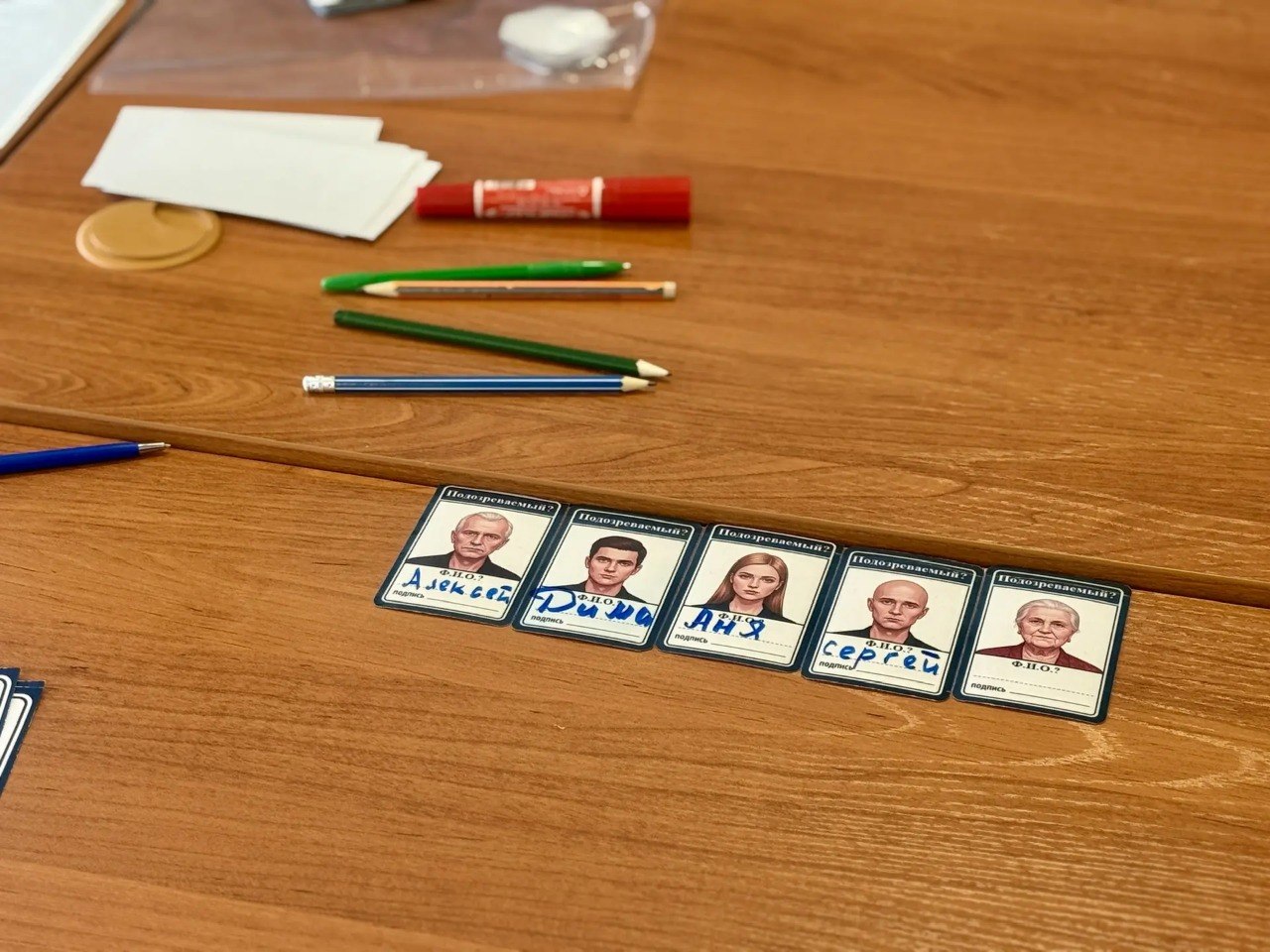 В подшефном реабилитационном центре сотрудники следственного управления провели интеллектуальную игру «Следствие ведут знатоки» В подшефном реабилитационном центре сотрудники следственного управления провели интеллектуальную игру «Следствие ведут знатоки»