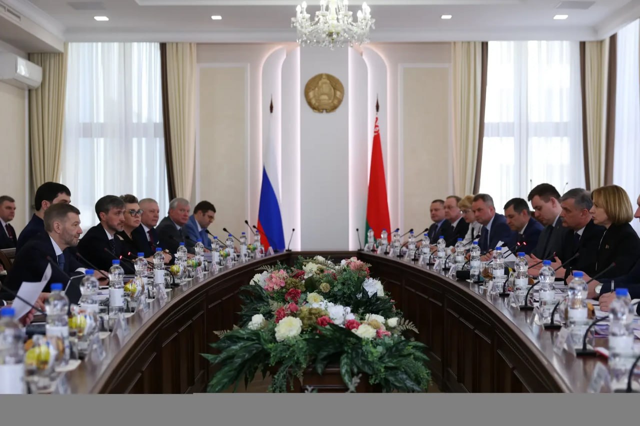 Владислав Кузнецов встретился с Президентом Беларуси Александром Лукашенко Владислав Кузнецов встретился с Президентом Беларуси Александром Лукашенко