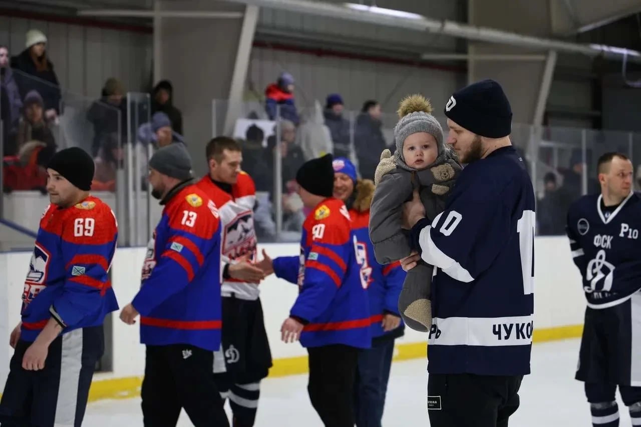 На Чукотке завершились масштабные соревнования по хоккею памяти Роберта Депоняна На Чукотке завершились масштабные соревнования по хоккею памяти Роберта Депоняна