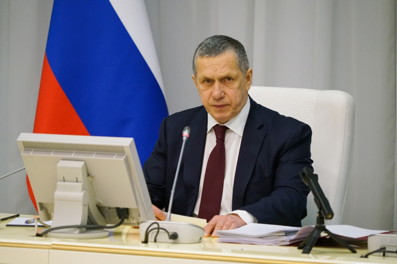 Владислав Кузнецов: Принял участие в работе Совета Дальневосточного федерального округа под председательством Юрия Петровича Трутнева Владислав Кузнецов: Принял участие в работе Совета Дальневосточного федерального округа под председательством Юрия Петровича Трутнева