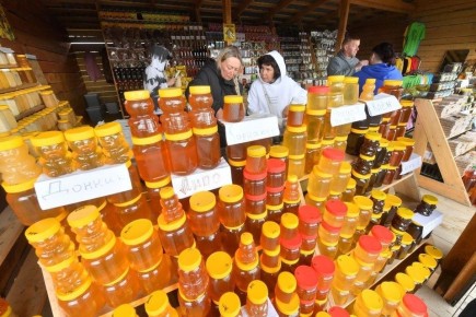 Дегустация сладких и рыбных деликатесов ждет новосибирцев на ярмарке