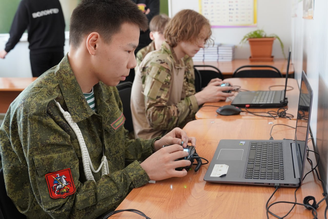 В столице Чукотки стартовал региональный этап Всероссийской военно-патриотической игры «Зарница 2.0» В столице Чукотки стартовал региональный этап Всероссийской военно-патриотической игры «Зарница 2.0»