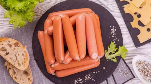 Сырые сосиски: стоит ли рисковать здоровьем ради перекуса?