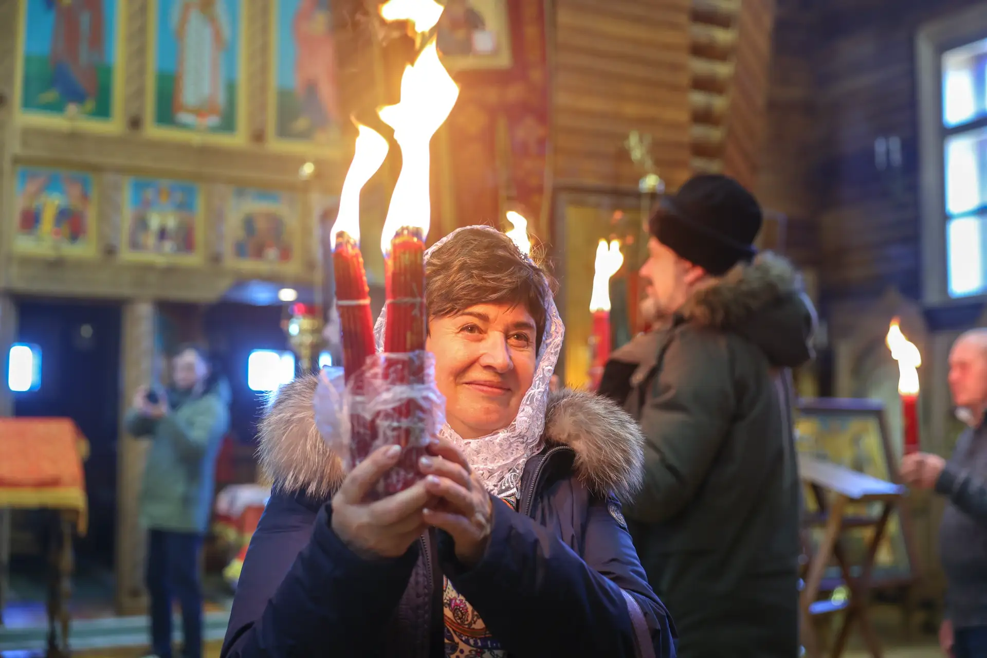 Благодатный огонь доставлен на Чукотку Благодатный огонь доставлен на Чукотку