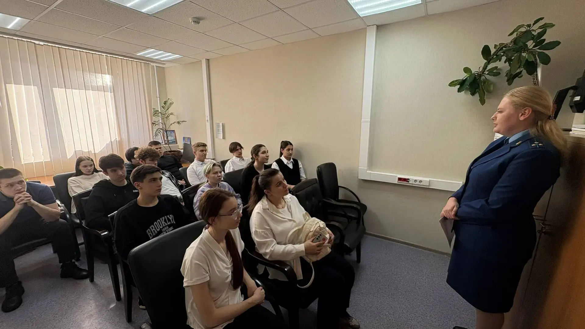 В Анадырской межрайонной прокуратуре проведена встреча В Анадырской межрайонной прокуратуре проведена встреча