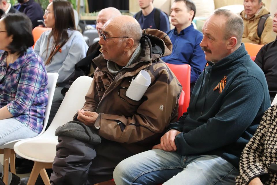 Департаментом сельского хозяйства и продовольствия совместно с Администрацией ГО Анадырь проведён сход граждан по вопросам подготовки к предстоящей путине 2026 года Департаментом сельского хозяйства и продовольствия совместно с Администрацией ГО Анадырь проведён сход граждан по вопросам подготовки к предстоящей путине 2026 года