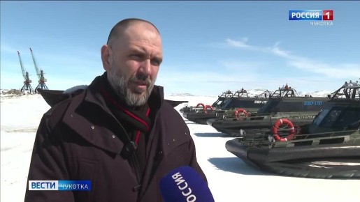 На льду Анадырского лимана провели ходовые испытания глиссеров - 18 мая они выйдут в плановые рейсы