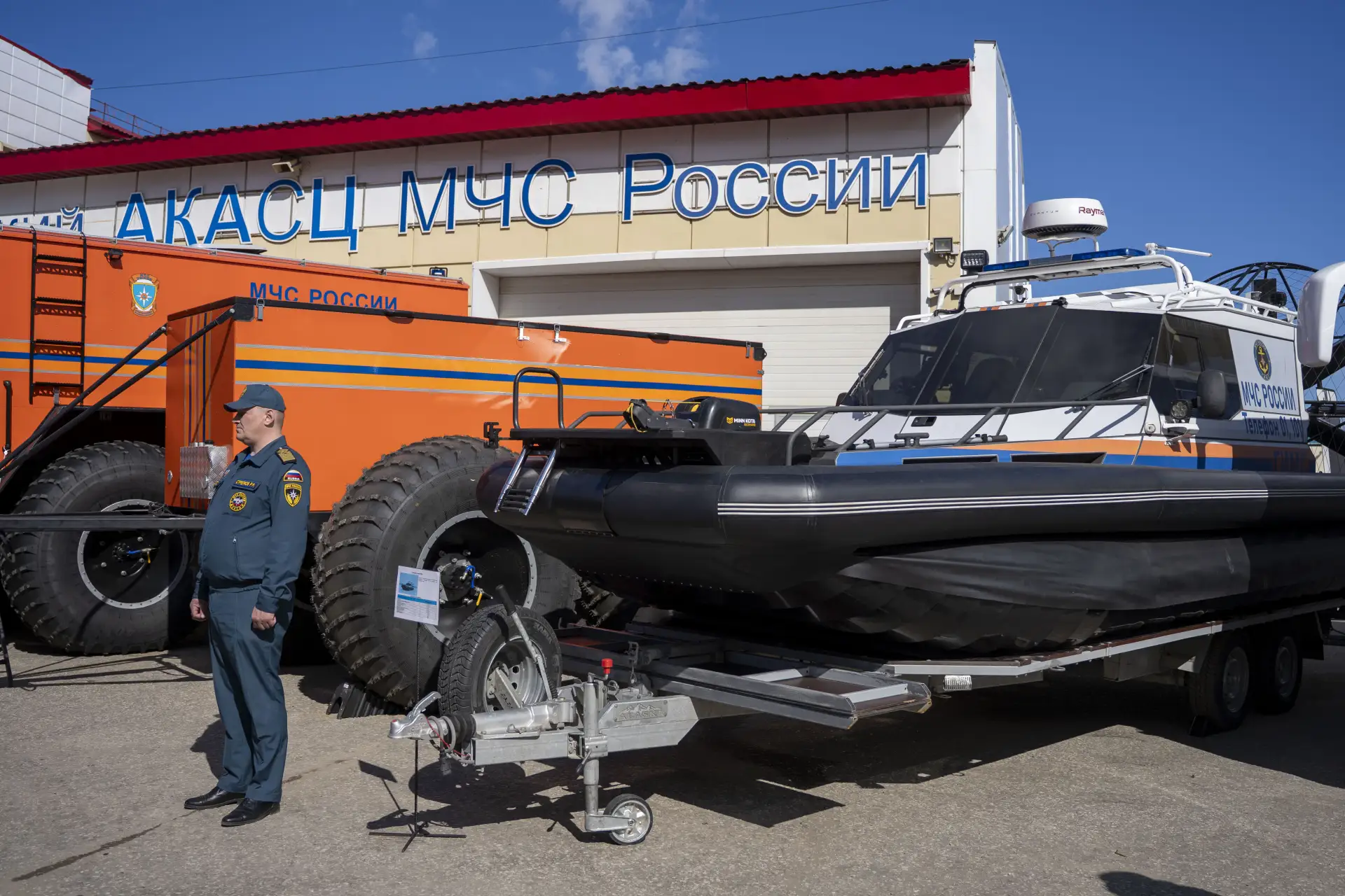 Развитие инфраструктуры Трансарктического транспортного коридора и безопасность судоходства обсудили на совещании в Нарьян-Маре под руководством помощника Президента РФ Николая Патрушева Развитие инфраструктуры Трансарктического транспортного коридора и безопасность судоходства обсудили на совещании в Нарьян-Маре под руководством помощника Президента РФ Николая Патрушева