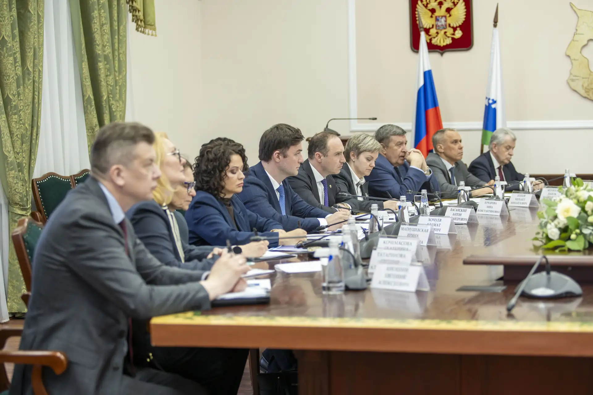 Развитие инфраструктуры Трансарктического транспортного коридора и безопасность судоходства обсудили на совещании в Нарьян-Маре под руководством помощника Президента РФ Николая Патрушева Развитие инфраструктуры Трансарктического транспортного коридора и безопасность судоходства обсудили на совещании в Нарьян-Маре под руководством помощника Президента РФ Николая Патрушева