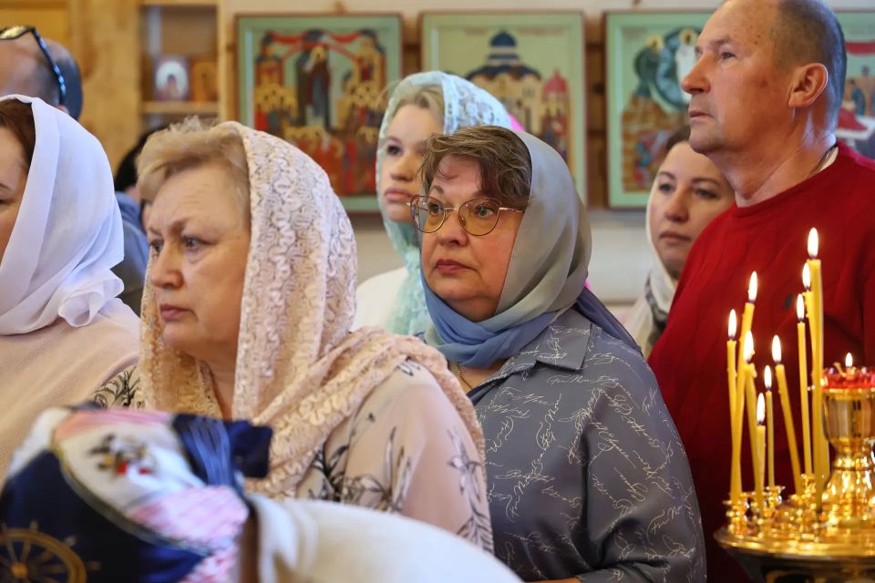 Владислав Кузнецов: В поселке Угольные Копи сегодня прошло первое богослужение в новом храме святого равноапостольного князя Владимира Владислав Кузнецов: В поселке Угольные Копи сегодня прошло первое богослужение в новом храме святого равноапостольного князя Владимира
