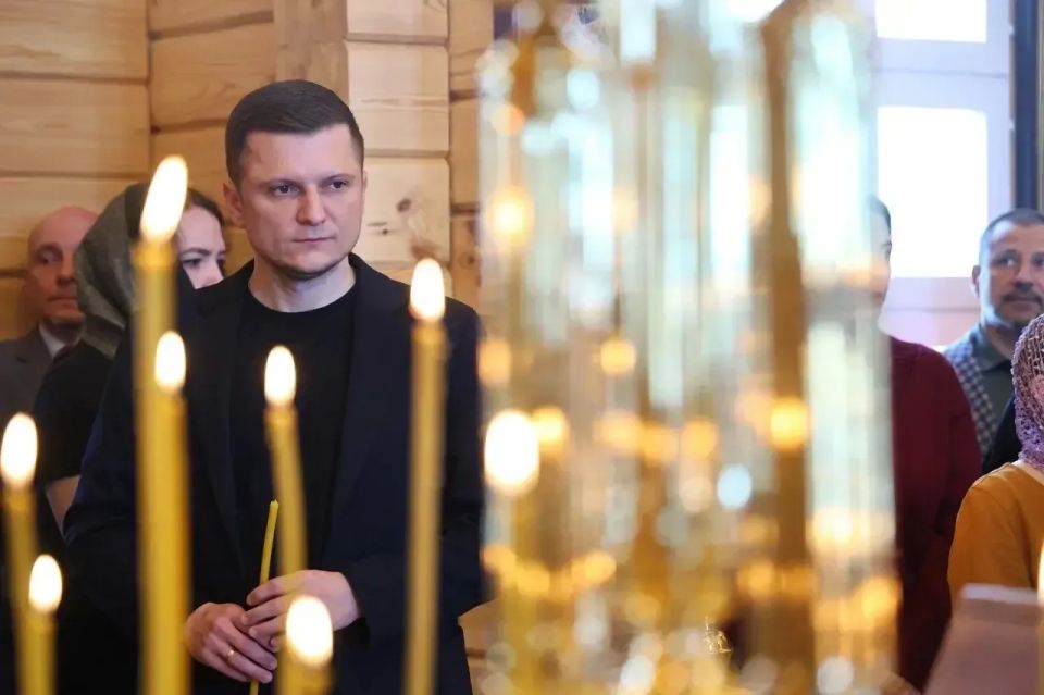 В посёлке Угольные Копи открылся храм святого князя Владимира В посёлке Угольные Копи открылся храм святого князя Владимира