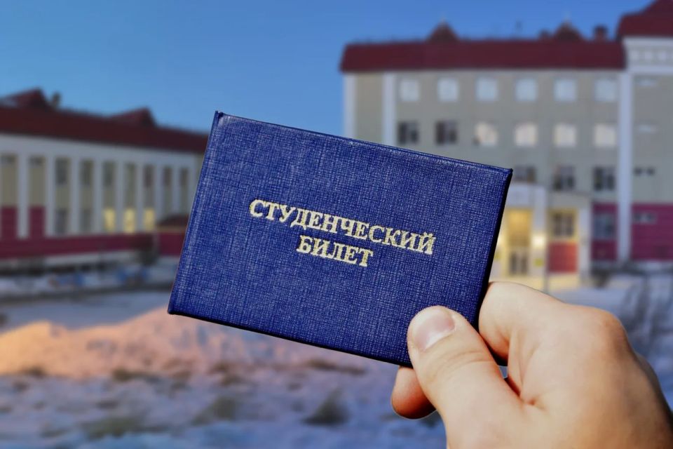 Владислав Кузнецов: 8 студентов ВУЗов по итогам конкурсного отбора получат стипендию Губернатора Чукотского автономного округа