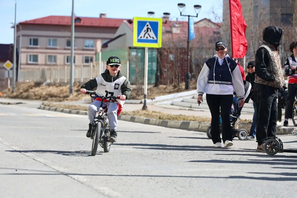В Анадыре состоялась массовая велогонка В Анадыре состоялась массовая велогонка
