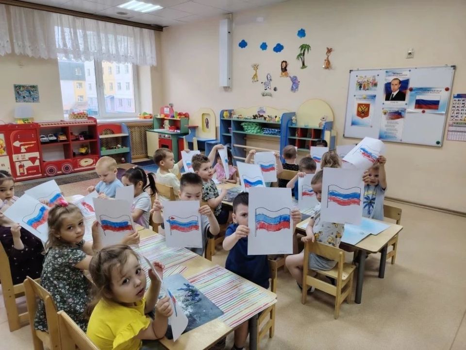 Как в детских садах Анадыря отметили главный праздник страны? Как в детских садах Анадыря отметили главный праздник страны?