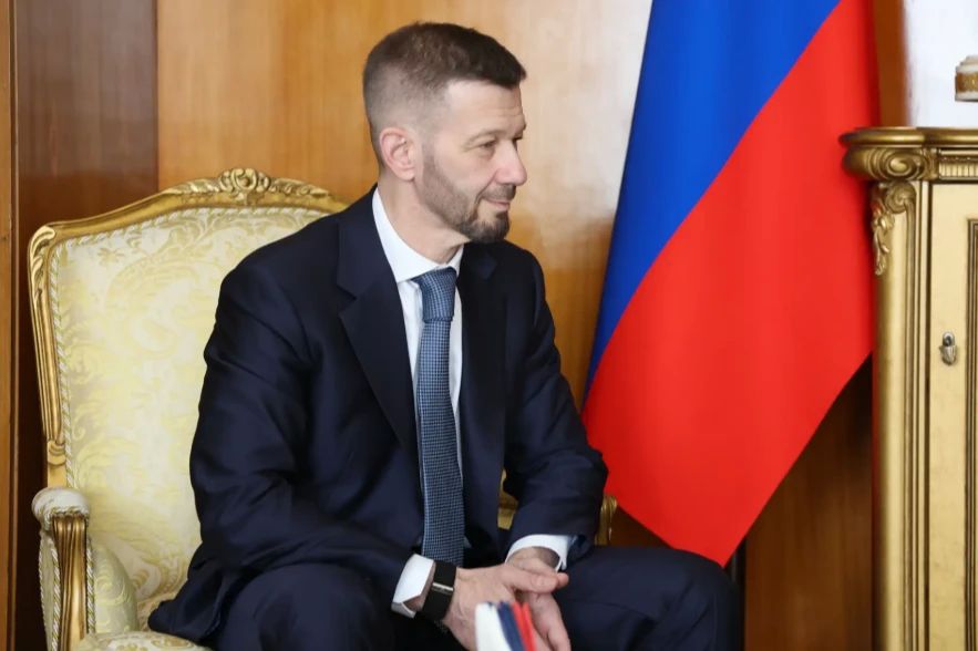 Губернатор Владислав Кузнецов обсудил активизацию международных связей Чукотки и вопросы привлечения зарубежных инвестиций с Министром иностранных дел России Сергеем Лавровым Губернатор Владислав Кузнецов обсудил активизацию международных связей Чукотки и вопросы привлечения зарубежных инвестиций с Министром иностранных дел России Сергеем Лавровым