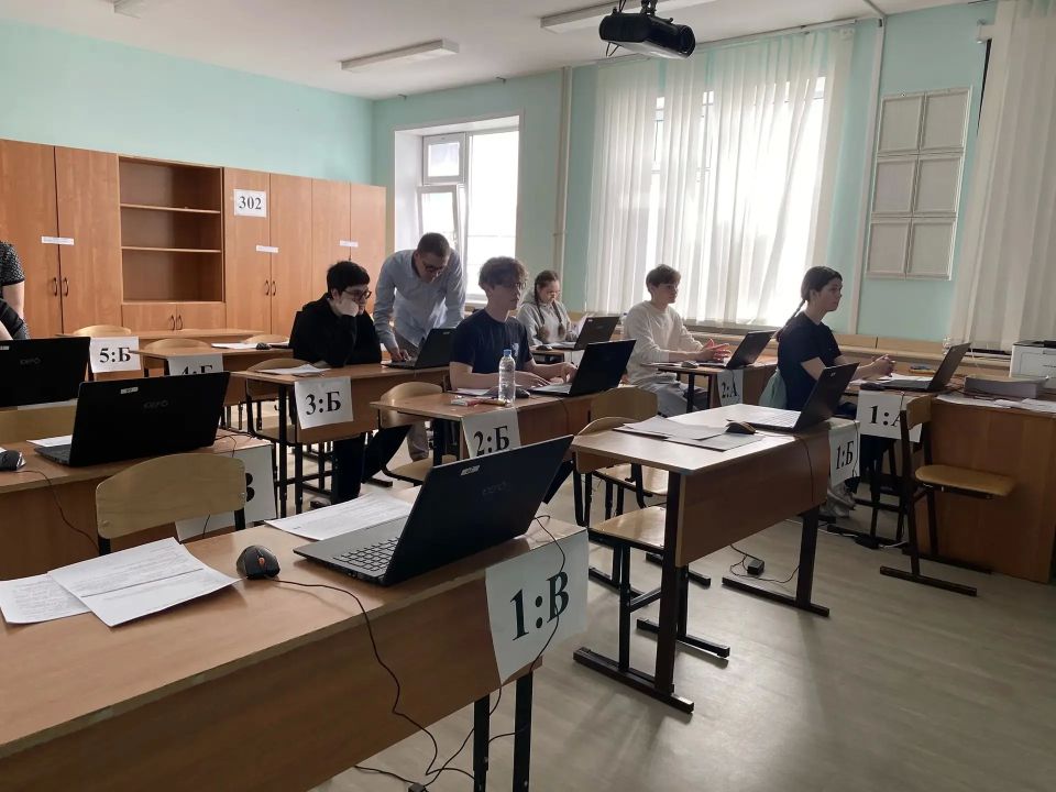 Сегодня, 18 июня, в Чукотском автономном округе успешно завершились экзамены по информатике и английскому языку (устная часть) в рамках основного периода ЕГЭ-2026 Сегодня, 18 июня, в Чукотском автономном округе успешно завершились экзамены по информатике и английскому языку (устная часть) в рамках основного периода ЕГЭ-2026