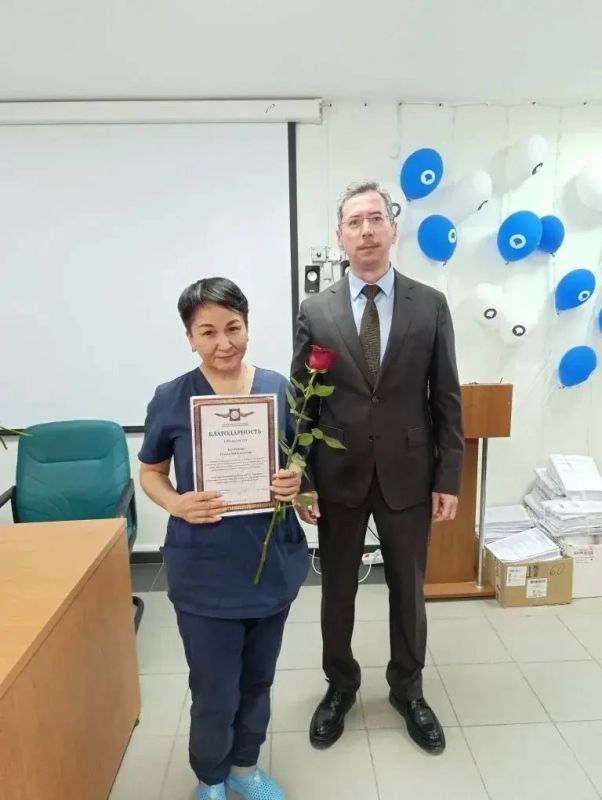 Заместитель Губернатора, начальник Департамента здравоохранения Павел Фадеев поздравил медицинских работников с профессиональным праздником Заместитель Губернатора, начальник Департамента здравоохранения Павел Фадеев поздравил медицинских работников с профессиональным праздником