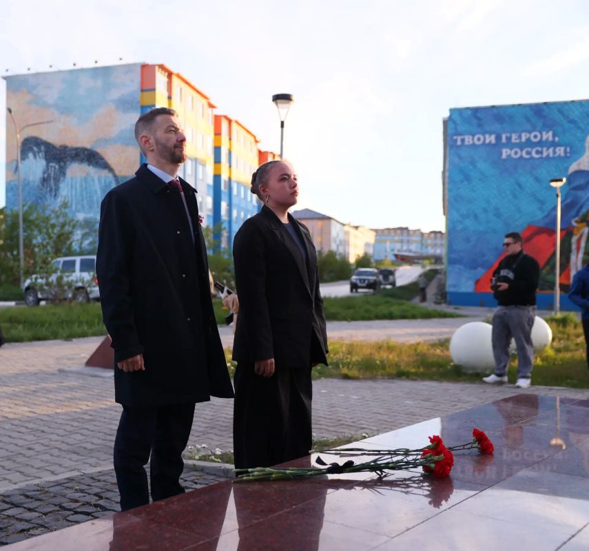 Владислав Кузнецов: В Анадыре минутой молчания почтили память всех, кто не вернулся с полей сражений Великой Отечественной войны Владислав Кузнецов: В Анадыре минутой молчания почтили память всех, кто не вернулся с полей сражений Великой Отечественной войны