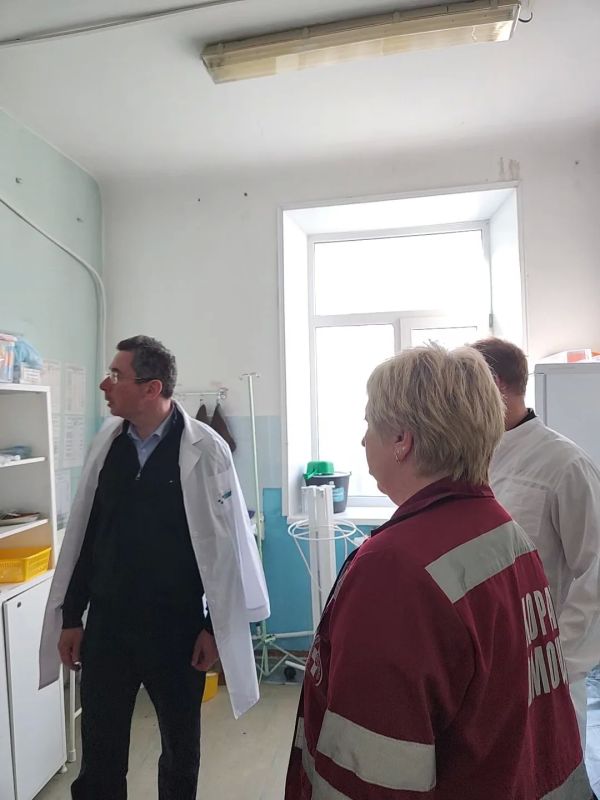 Временно исполняющий полномочия главы Провиденского района и начальник окружного Департамента здравоохранения проинспектировали Провиденскую районную больницу Временно исполняющий полномочия главы Провиденского района и начальник окружного Департамента здравоохранения проинспектировали Провиденскую районную больницу