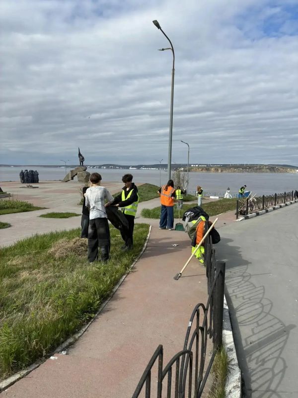 В Анадыре стартовала вторая смена трудовых отрядов подростков В Анадыре стартовала вторая смена трудовых отрядов подростков