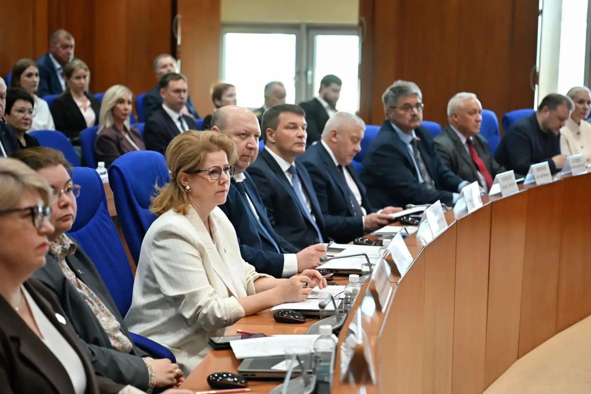 Общее собрание Парламентской ассоциации «Дальний Восток и Забайкалье» прошло на Чукотке Общее собрание Парламентской ассоциации «Дальний Восток и Забайкалье» прошло на Чукотке
