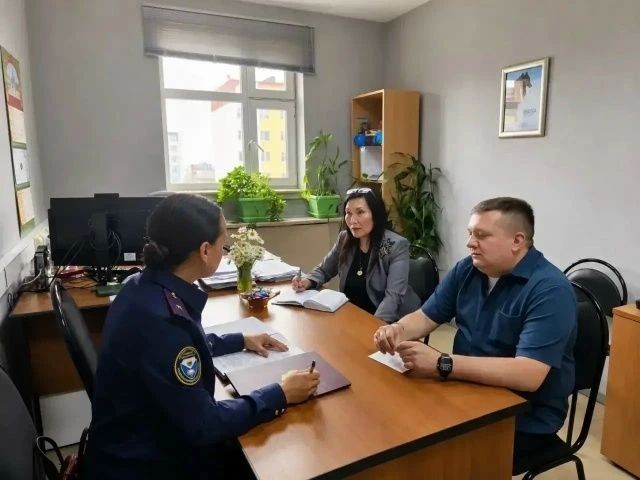 В Анадыре обсудили вопросы открытия кадетского класса Следственного комитета на базе окружного лицея В Анадыре обсудили вопросы открытия кадетского класса Следственного комитета на базе окружного лицея