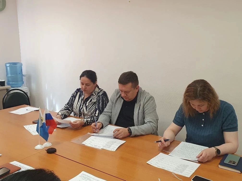 В Департаменте образования и науки Чукотского автономного округа состоялось заседание Аттестационной комиссии по установлению квалификационных категорий педагогическим работникам В Департаменте образования и науки Чукотского автономного округа состоялось заседание Аттестационной комиссии по установлению квалификационных категорий педагогическим работникам