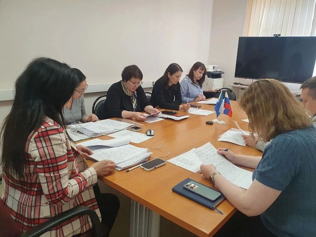 В Департаменте образования и науки Чукотского автономного округа состоялось заседание Аттестационной комиссии по установлению квалификационных категорий педагогическим работникам В Департаменте образования и науки Чукотского автономного округа состоялось заседание Аттестационной комиссии по установлению квалификационных категорий педагогическим работникам