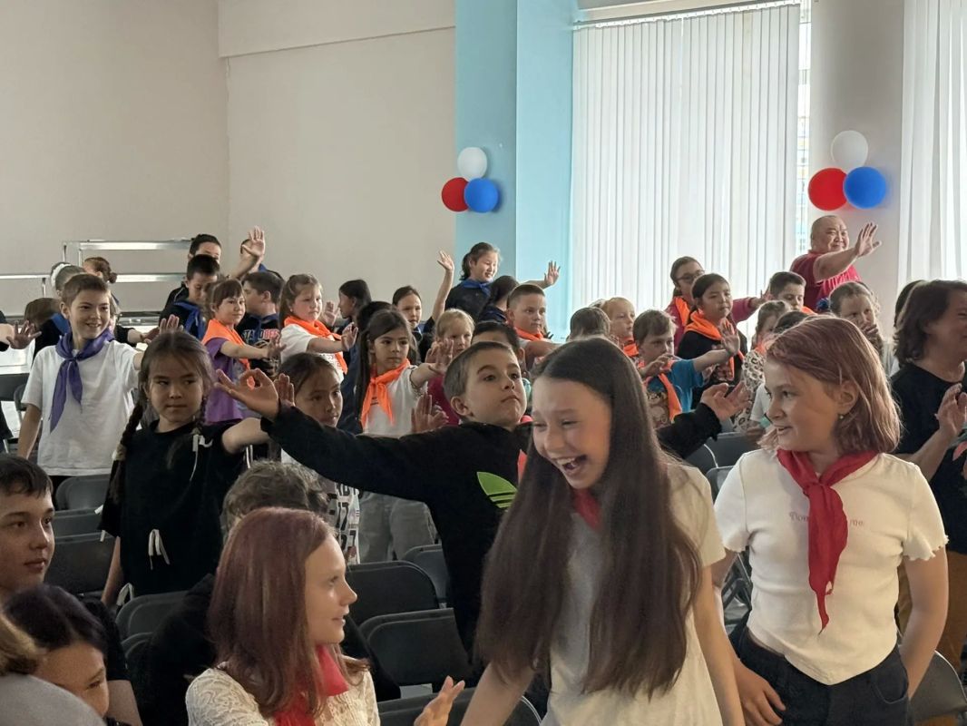 Вторая смена в пришкольном лагере «Движение Первых» началась! Вторая смена в пришкольном лагере «Движение Первых» началась!