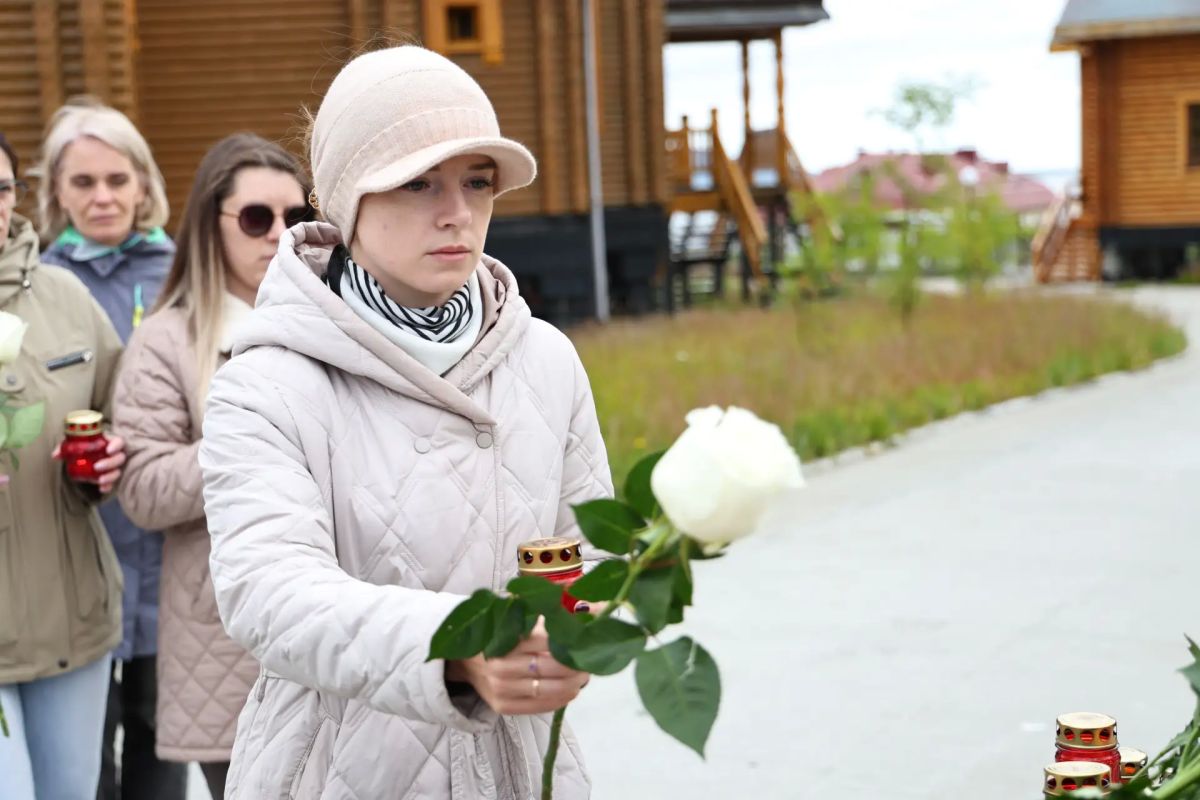 Владислав Кузнецов: Сегодня вся страна вспоминает детей, чьи жизни были безжалостно оборваны войной на Донбассе Владислав Кузнецов: Сегодня вся страна вспоминает детей, чьи жизни были безжалостно оборваны войной на Донбассе
