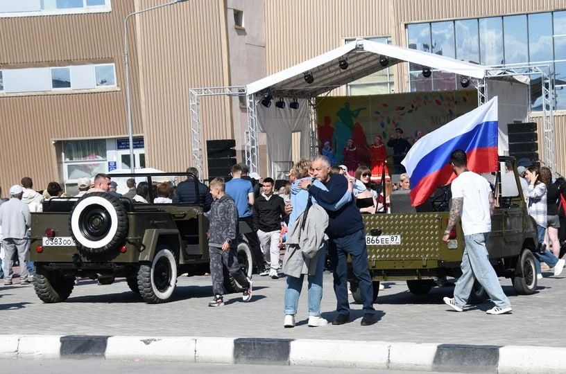 Анадырь встретил 137-ю годовщину концертом, кухней народов и множеством активностей, сообщает ИА "Чукотка" Анадырь встретил 137-ю годовщину концертом, кухней народов и множеством активностей, сообщает ИА "Чукотка"