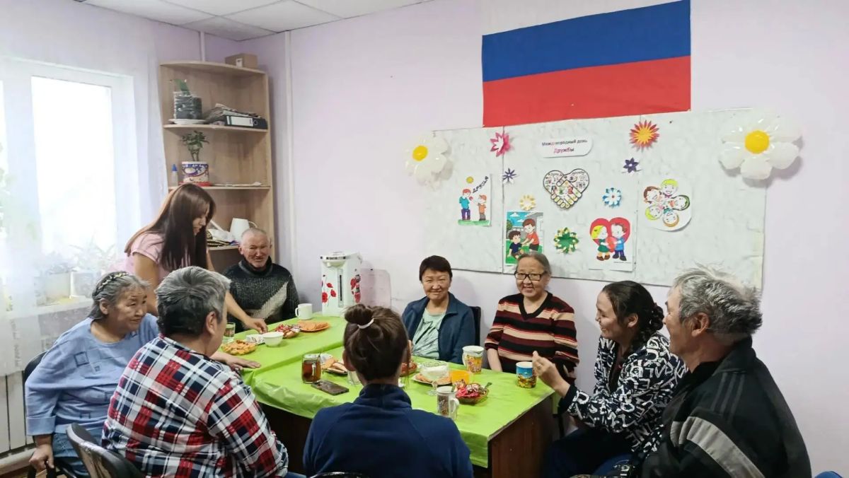 День дружбы в Уэлене: тёплый вечер, объединивший поколения День дружбы в Уэлене: тёплый вечер, объединивший поколения