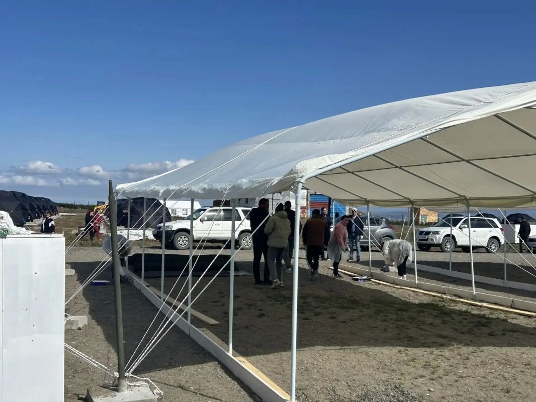 Сотрудники Департамента здравоохранения приняли участие в подготовке лагеря участников "Точки сборки" Сотрудники Департамента здравоохранения приняли участие в подготовке лагеря участников "Точки сборки"