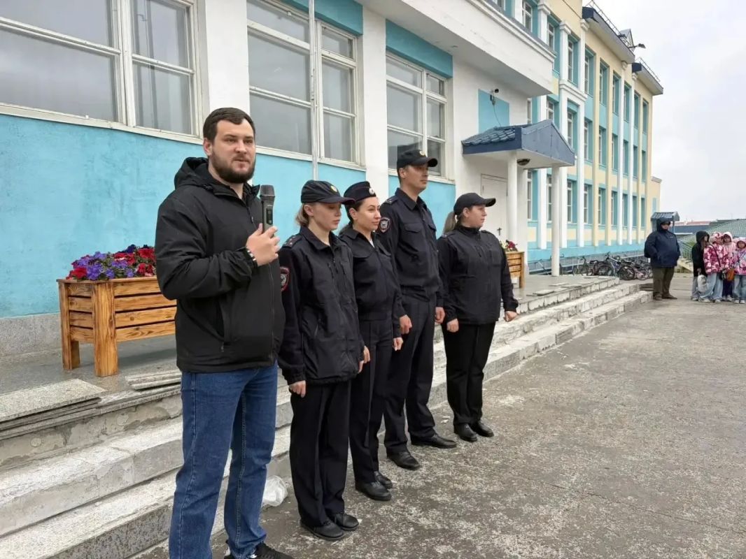 Молодёжь Чукотки встречает День физкультурника в движении Молодёжь Чукотки встречает День физкультурника в движении