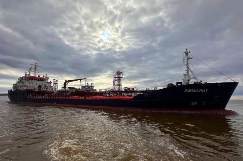 Единому морскому оператору утвердили тарифы на доставку угля и топлива в округ, сообщает ИА "Чукотка"