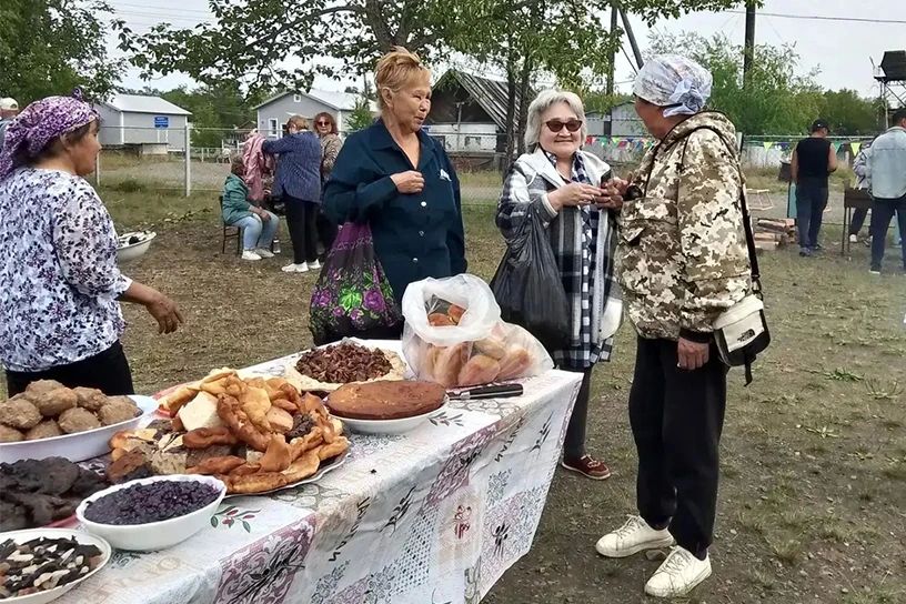 Юбилеи двух сёл с размахом отметили в Анадырском округе, сообщает ИА "Чукотка" Юбилеи двух сёл с размахом отметили в Анадырском округе, сообщает ИА "Чукотка"