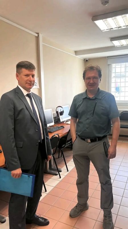 Заместитель директора ФГБУ «Федеральный центр тестирования» Александр Анатольевич Сонин посетил Региональный центр обработки информации Чукотского АО Заместитель директора ФГБУ «Федеральный центр тестирования» Александр Анатольевич Сонин посетил Региональный центр обработки информации Чукотского АО