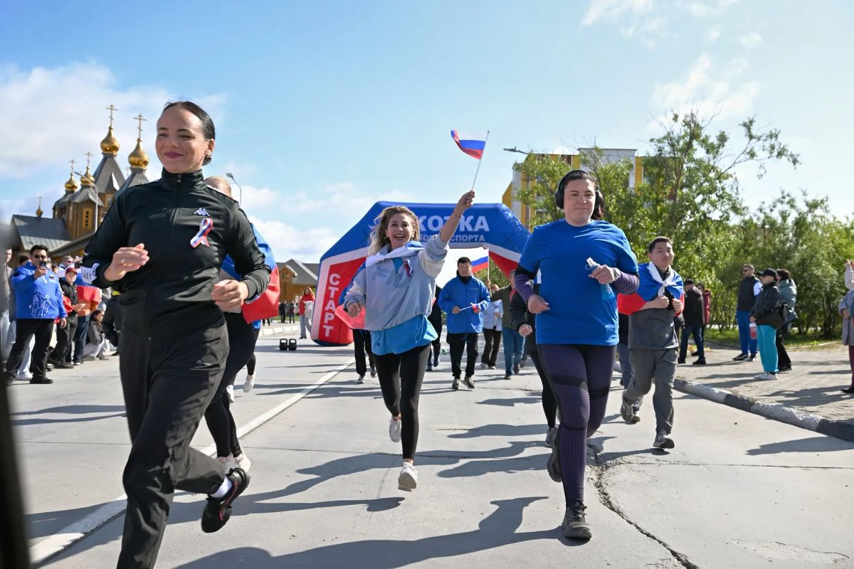 С Днём Государственного флага России! С Днём Государственного флага России!