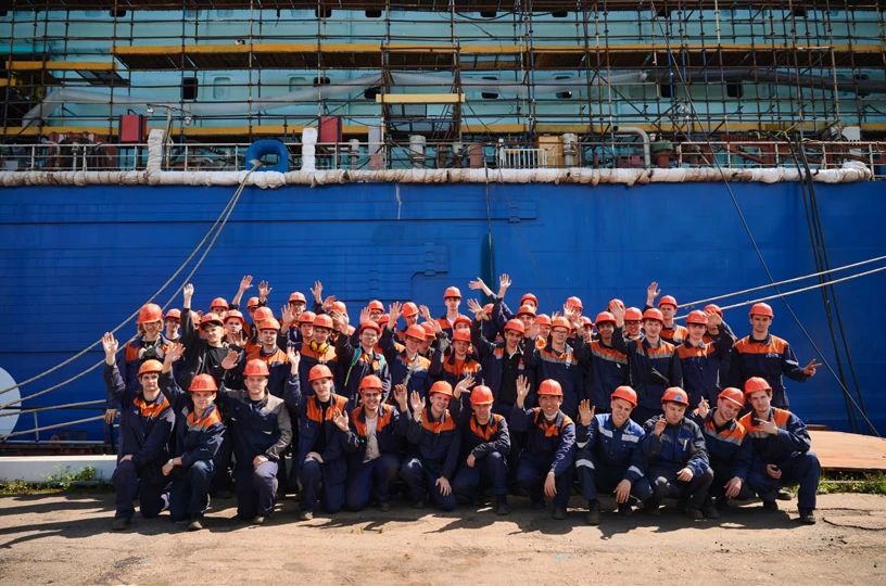 Студенты из семи регионов помогли строить атомный ледокол "Чукотка", сообщает ИА "Чукотка" Студенты из семи регионов помогли строить атомный ледокол "Чукотка", сообщает ИА "Чукотка"