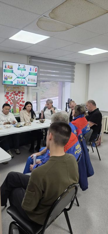Встреча с ветеранами СВО в Чаунском районе: диалог о поддержке и новых возможностях Встреча с ветеранами СВО в Чаунском районе: диалог о поддержке и новых возможностях