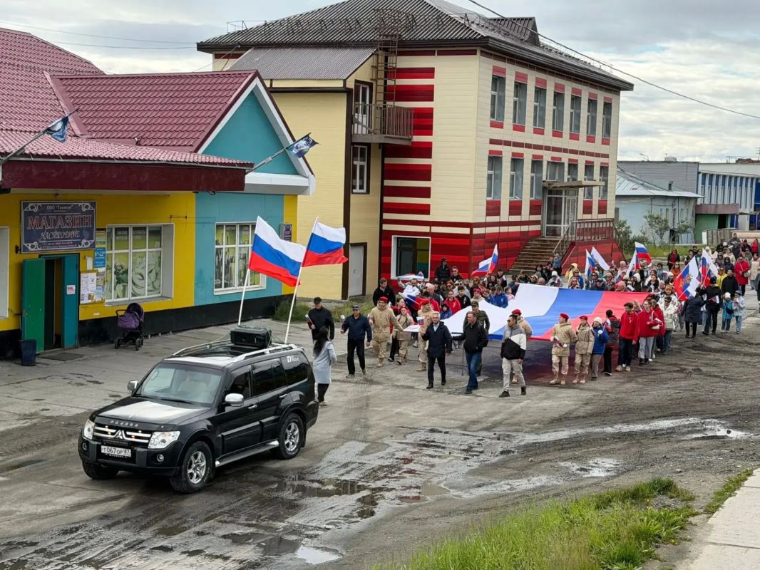 День Государственного флага России: единство, патриотизм и забота о ближних 22 августа наши филиалы по всему округу провели торжественные и душевные мероприятия, объединившие детей и взрослых в любви к своей стране. Собрали... День Государственного флага России: единство, патриотизм и забота о ближних 22 августа наши филиалы по всему округу провели торжественные и душевные мероприятия, объединившие детей и взрослых в любви к своей стране. Собрали...